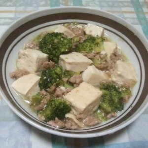 豆腐とブロッコリー鶏ひき肉のとろみ煮